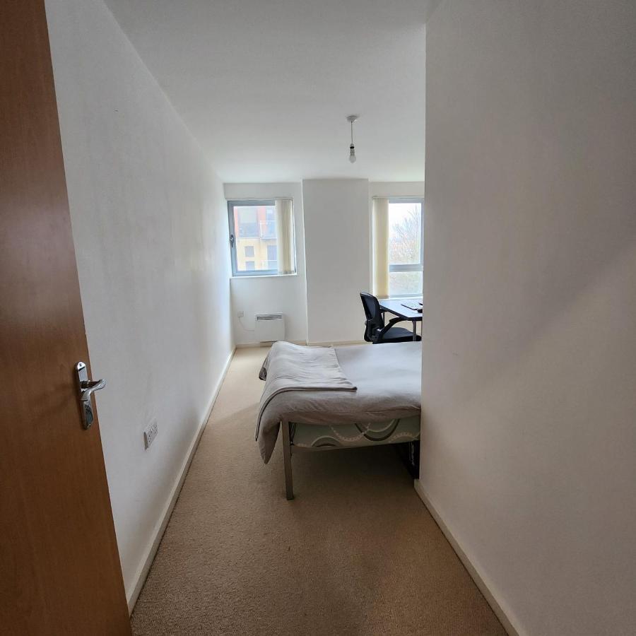 Shared Apartment - Walking From Leeds City Center ภายนอก รูปภาพ