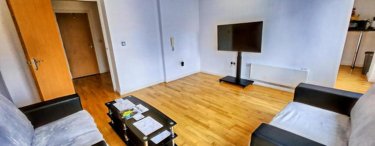 Shared Apartment - Walking From Leeds City Center ภายนอก รูปภาพ